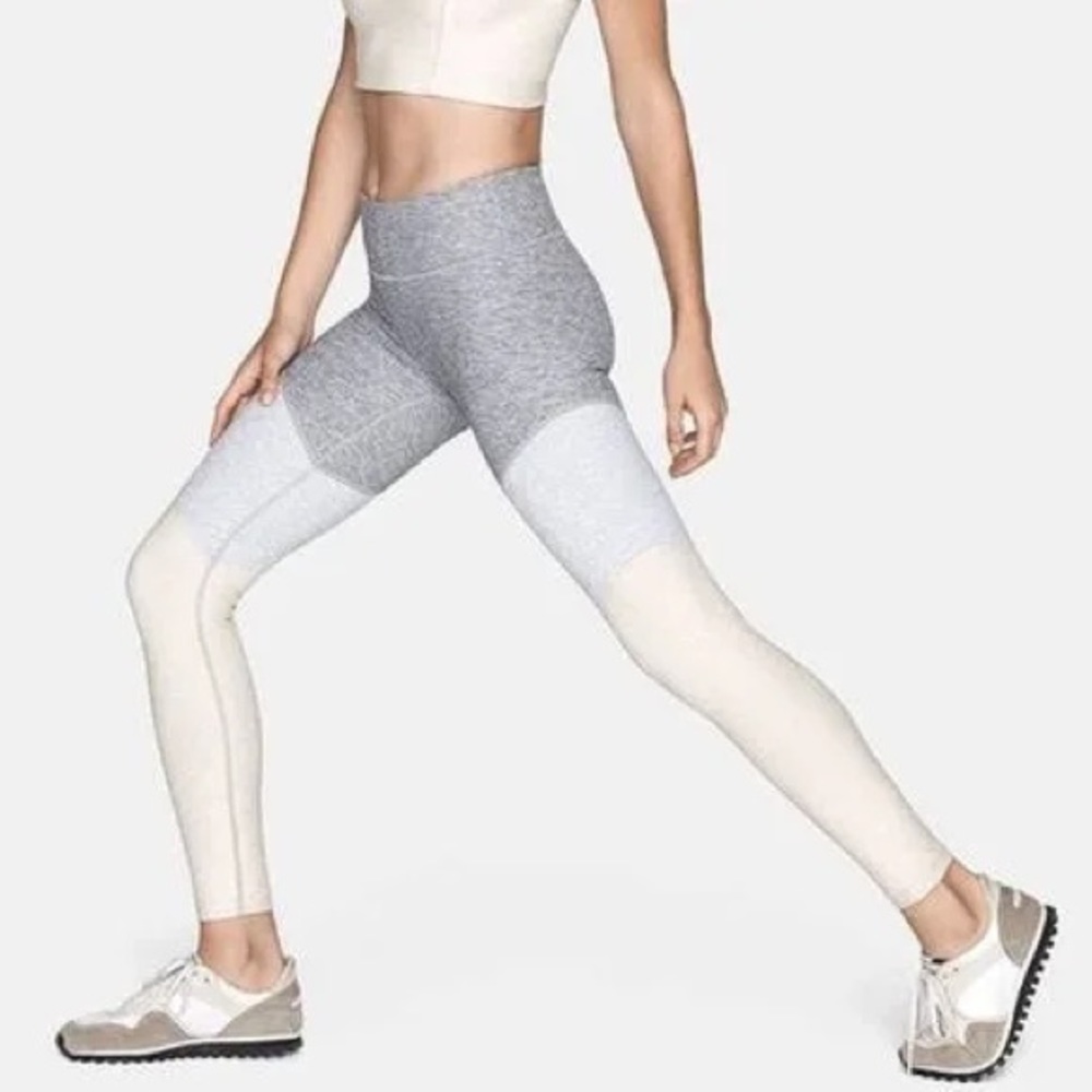 Outdoor Voices Spring 7/8 Leggings Graphite/Ash/Oatmeal Color Size XS